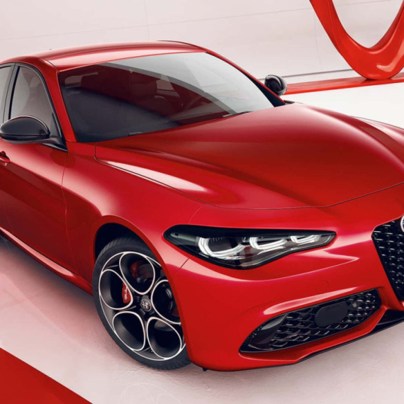 Osveženi za 2027: Alfa Romeo ni posle čitave decenije ne odustaje od svoja dva modela FOTO