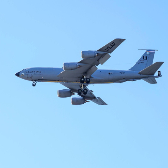 U.S. 'Stratotanker' disappears from radar; Code 7700 activated; Military helicopters urgently deployed PHOTO