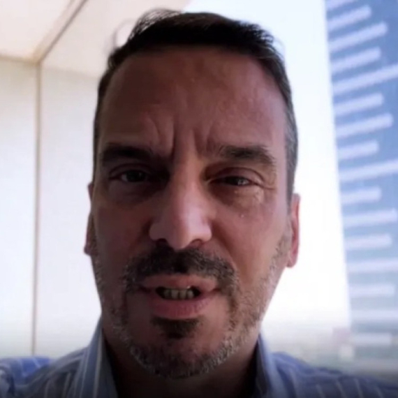 Laž dana; Piper: "Pumpaj ti, a ja ću samo tetki da odnesem lek"