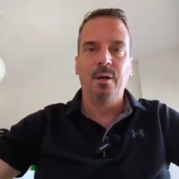 Laž dana; Piper: "Blokiraš raskrsnicu kazna 5.000 dinara! Ponoviš delo 10.000, pa 20.000, pa 40.000..." VIDEO