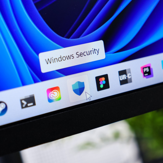 Haos u Microsoftu: Zakrpa "nestala", ugroženi svi koji koriste Windows 11?