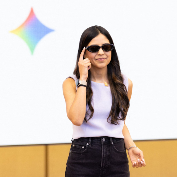 Udružili snage sa Samsungom: Google lansira uređaj koji svi čekaju FOTO/VIDEO