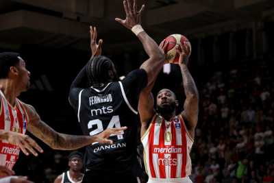 Slika za Poluvreme: Zvezda u problemu – Partizan ubedljiv u "Pioniru"