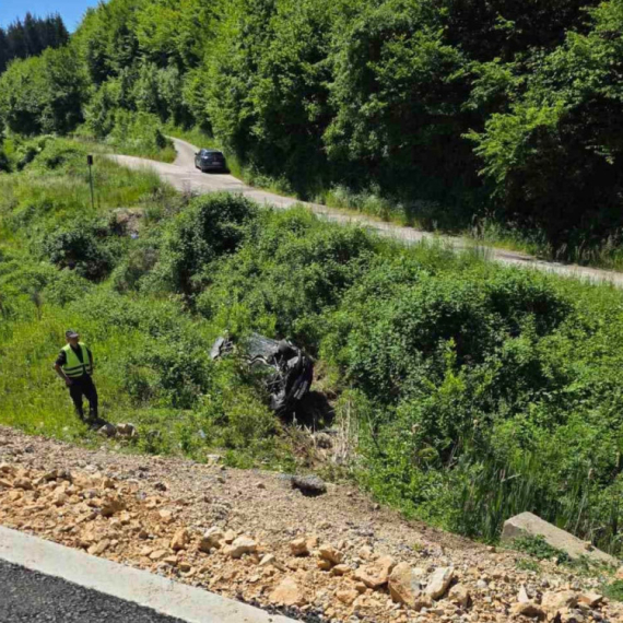 Auto sleteo u provaliju kod Bijelog Polja: Dve osobe poginule na licu mesta