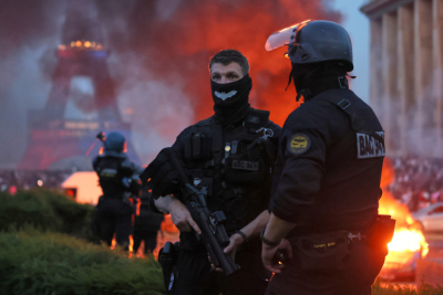 Slika za Pariz opet "gori" – policija je svuda, slike obilaze svet VIDEO