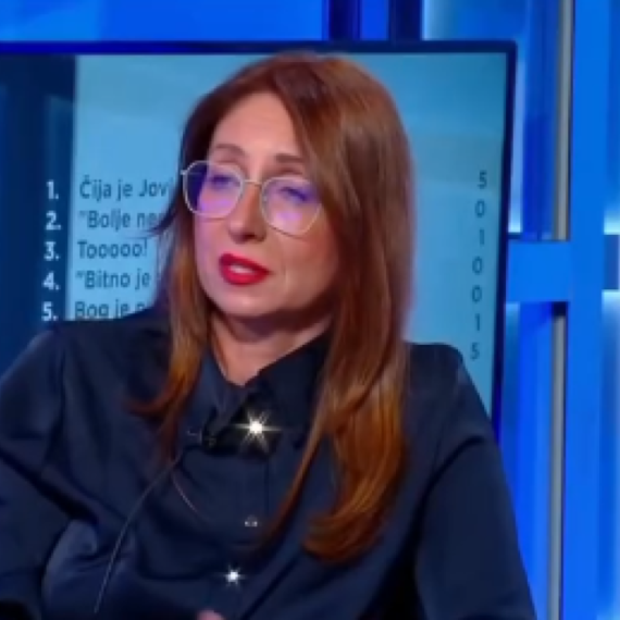 Blokaderka najstrašnije izvređala vernike SPC: "Poklanjanje pojasu Presvete Bogorodice je primitivni fetiš"
