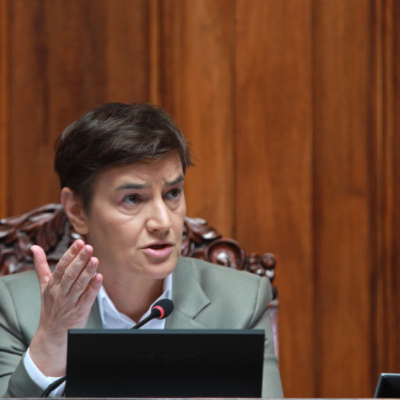 Brnabić: "Vučić dao reč da će ići u Tivat, a on svoju reč nikada ne krši po cenu života"