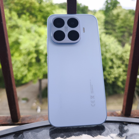 Xiaomi 17T: Telefoto glavna zvezda, ali krije još mnogo aduta