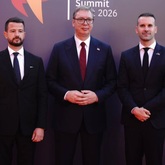 Vučić sa Milatovićem i Spajićem: "Sa domaćinima ovogodišnjeg Samita EU - Zapadni Balkan"
