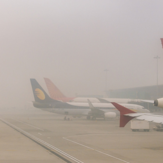 Vanredno sletanje aviona sa više od 230 ljudi: Aktiviran alarm, putnici evakuisani