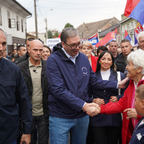Baka "rešila" anketu; Evo kako je odgovorila na pitanje novinarke Insajdera o SNS-u