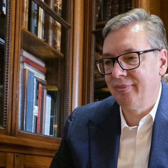 Evo kako je Vučić govorio na Radio Beogradu 2008. kao opozicioni prvak; "Ponosan sam na današnju Srbiju"