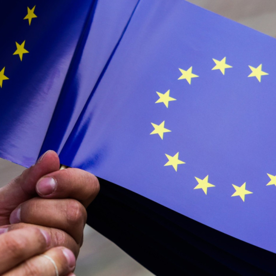 Skandal; Srpska NVO dobija pare od EU da "oživljava proširenje", a stopira Srbiju