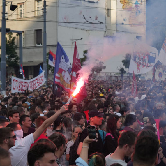 Gore društvene mreže zbog laganja o "zvučnom topu"; "Blokaderi, šta ćemo sad?" FOTO/VIDEO