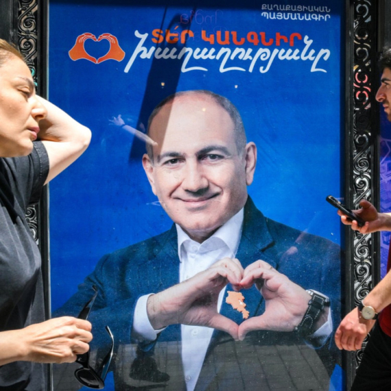 Traži se poništavanje rezultata izbora u Jermeniji; Moskva: "Pažljivo posmatramo..."