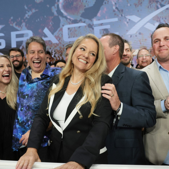 She Turns Musk's Vision into Billions: The Woman Behind SpaceX's Success