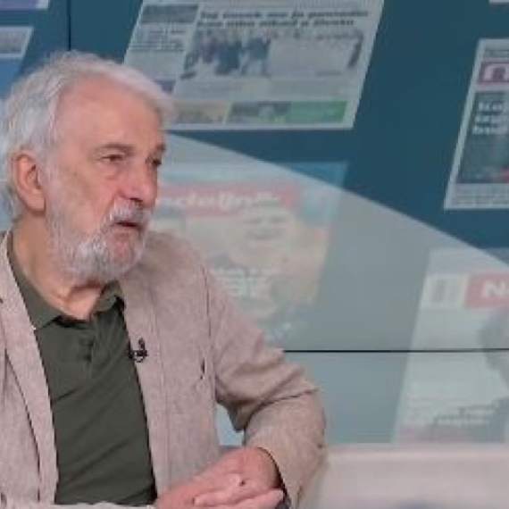 Vlajić tvrdi da "Vučićeva međunarodna pozicija bledi", dok on niže uspehe VIDEO