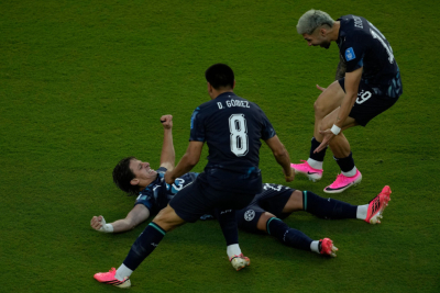 Slika za Prečka, stativa, ali ne i gol – sve pršti zbog Turske i Paragvaja VIDEO