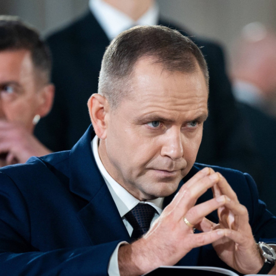 Veliki politički raskol u Poljskoj; Problem za Navrockog