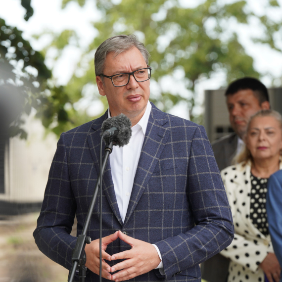Nova provokacija blokaderke sa N1: Iznela laži o zvučnom topu, a onda je Vučić raskrinkao