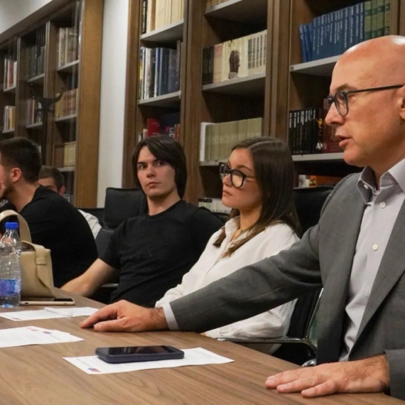 Vučević: "Nas okuplja ljubav prema Srbiji"; "Borimo se svaki dan da naš narod bolje živi" FOTO