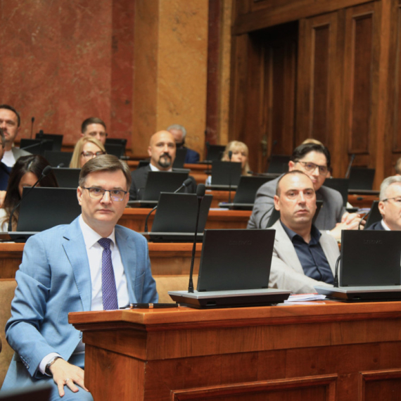 Parandilović i Ninković udaljeni sa sednice; Jovanov blokaderima: "Odgovaraćete za ono što ste radili"