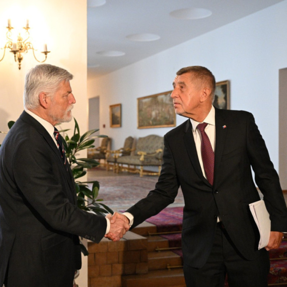 Nastavlja se spor češkog predsednika i premijera