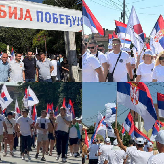 Vijore se trobojke; Građani iz Novog Sada i Aranđelovca krenuli peške na skup; "Srbija pobeđujuje" FOTO/VIDEO