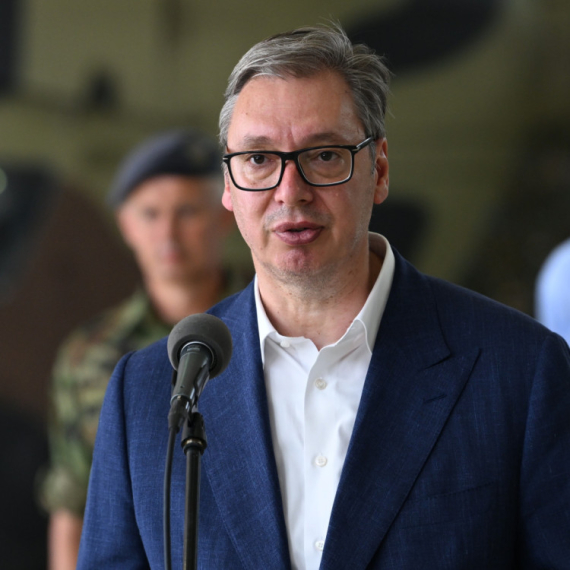 Vučić: "Takve informacije mogu da se provere za 15 minuta"; "Čak i ne mislim da je to smišljena laž"