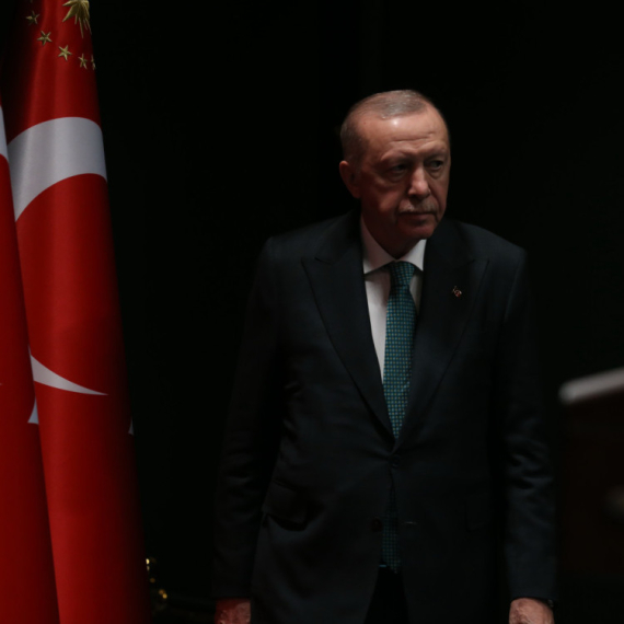 Erdogan "zagrmeo": "Ukinite privilegiju veta"