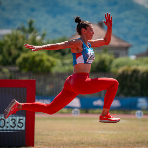 Chaos and drama in Birmingham: Ivana Španović in trouble – Final postponed!