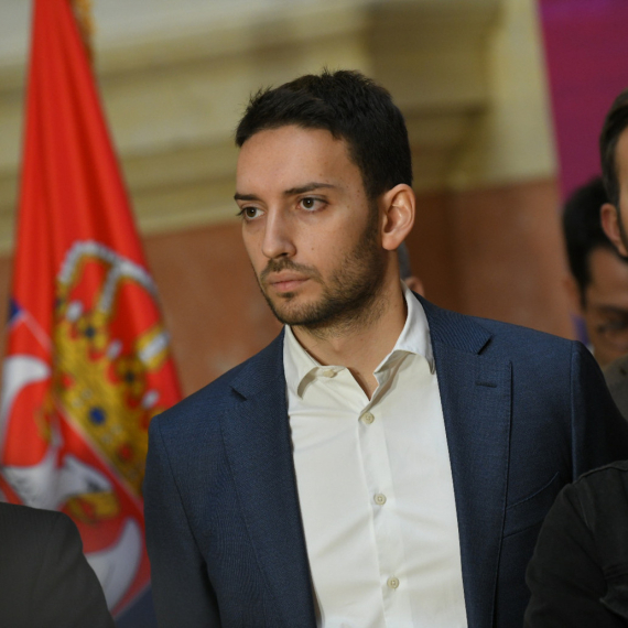 Još jedna tuča među blokaderima - PSG protiv DS; Ko će pohvatati ko tu koga više mrzi FOTO