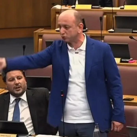 Knežević raskrinkao Spajića: "Rekli ste da nemate srpsko državljanstvo, a imali ste" VIDEO
