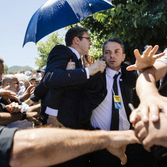 Vučić o napadu u Srebrenici: Odgovornih nikad neće biti; Sve što je dozvoljeno protiv Srba, nije protiv drugih
