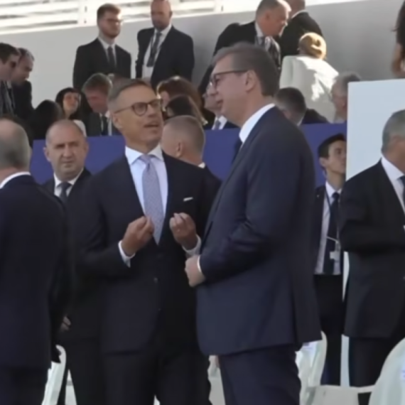 Vučić na vojnoj paradi u Parizu: Prvi predsednik Srbije danas na proslavi nacionalnog praznika Francuske FOTO