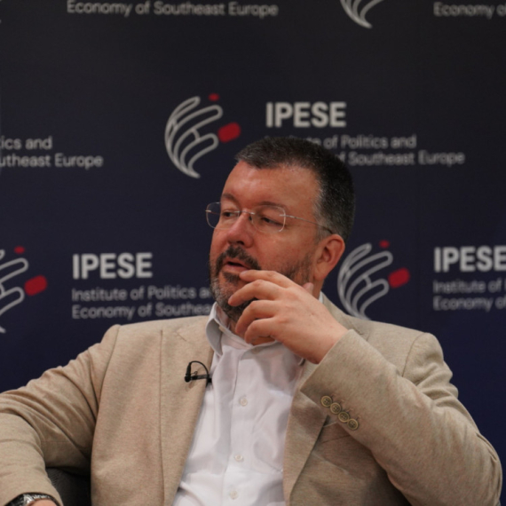 Antić: "Stvoren je jedan privid da je tu mladost, a na drugoj strani zlo"
