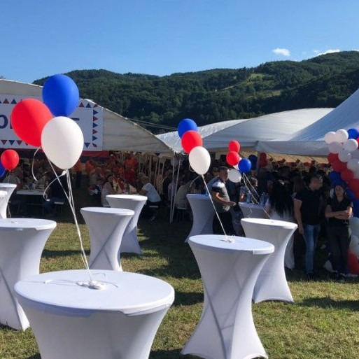 Sve je spremno; Veliki broj meštana čeka Vučića u Drežniku; Prvi put predsednik Srbije dolazi u to mesto