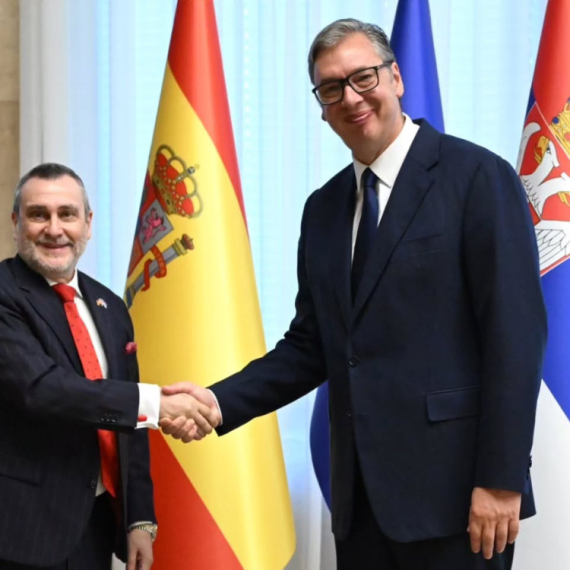 Vučić sa odlazećim ambasadorom Španije: "Iskrena i nedvosmislena međusobna podrška sve zemlje" FOTO