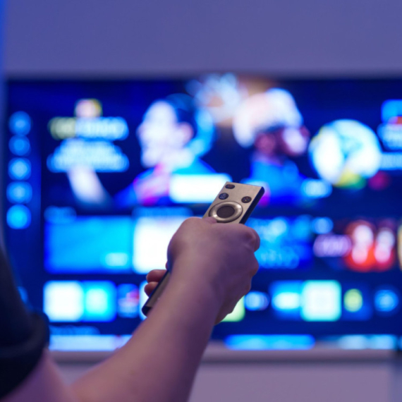 Roku pokrenuo TV kanal koji emituje samo AI "splačine": Reakcije su hit na mreži