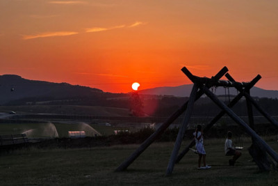 Slika za Prve fotografije pomračenja Sunca u Srbiji: Nestvarni prizori FOTO
