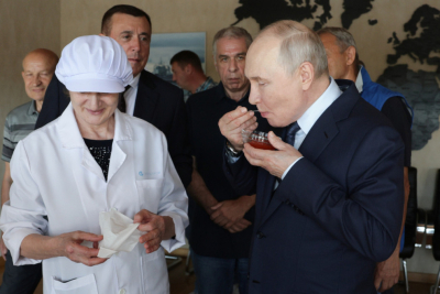 Slika za Putin je stigao i oni su pobesneli FOTO/VIDEO