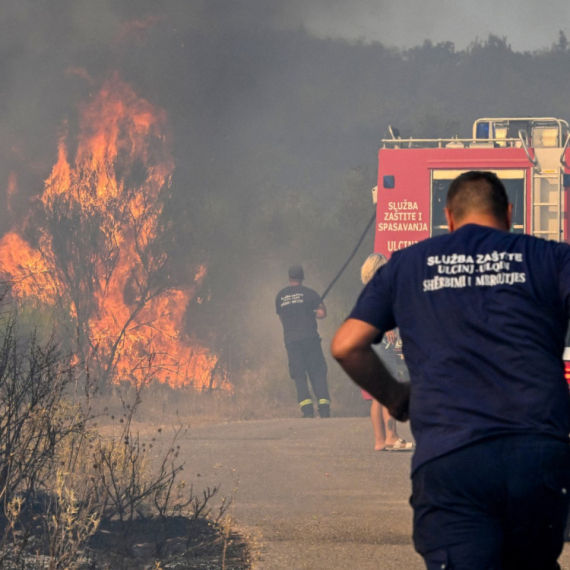 Crna Gora gori: Požari bukte u pet opština, evo gde je najkritičnije