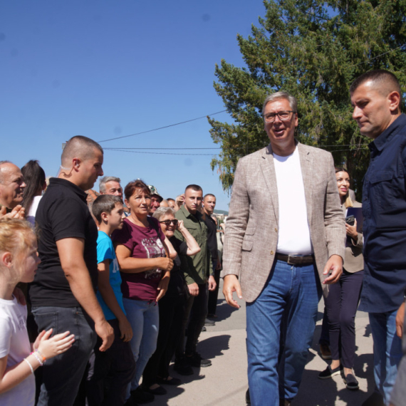Blokaderi priznali: Vučić narodu obezbedio stabilnost; Sada oni moraju da lažu da mogu to isto VIDEO