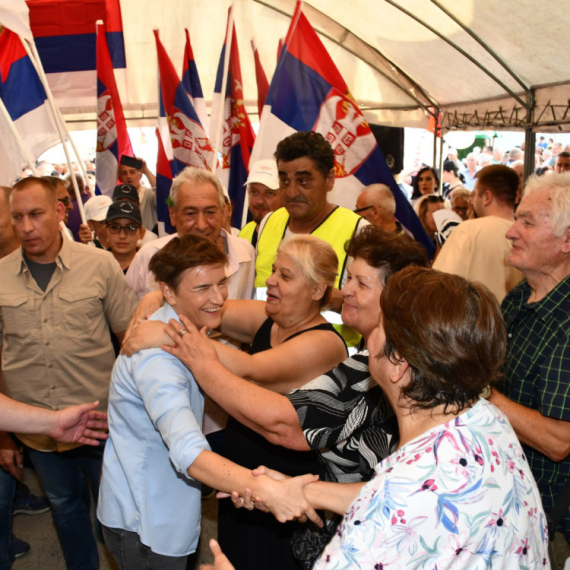 Brnabić iz Prahova: "Za 14 godina u Borskom okrugu broj nezaposlenih umanjen za 57 odsto"