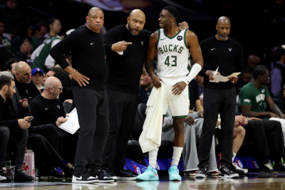 Slika za Adetokumbo napustio NBA