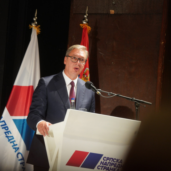 Vučič postavio pitanje blokaderima: "Šta nudite Srbiji?"; "Beže od debate jer nemaju nijedan odgovor za narod"