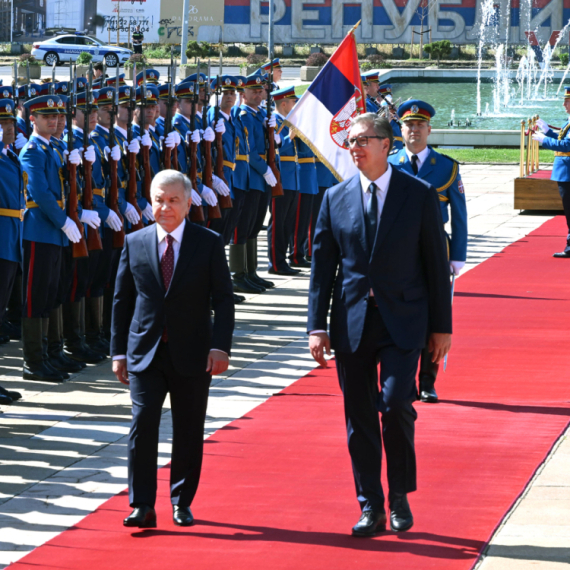 Predsednik Uzbekistana u Srbiji; U toku tet-a-tet sastanak Vučića i Mirzijojeva VIDEO