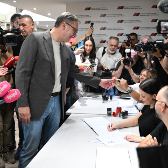 Novo istraživanje: Lista koju predvodi Aleksandar Vučić "Ujedinjena Srbija" vodi sa 48,6 %
