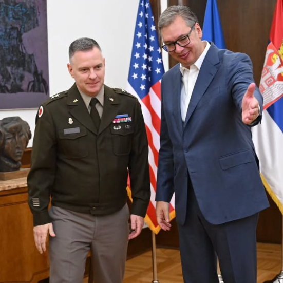 Vučić se sastao komandantom Nacionalne garde Ohaja: "Upoznao sa Vudrafa sa tenzijama na Kosovu i Metohiji"