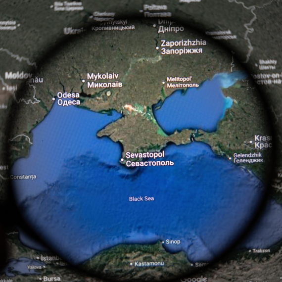Zagrmeo je: "Tzv. Kosovo može, a Krim ne može?"